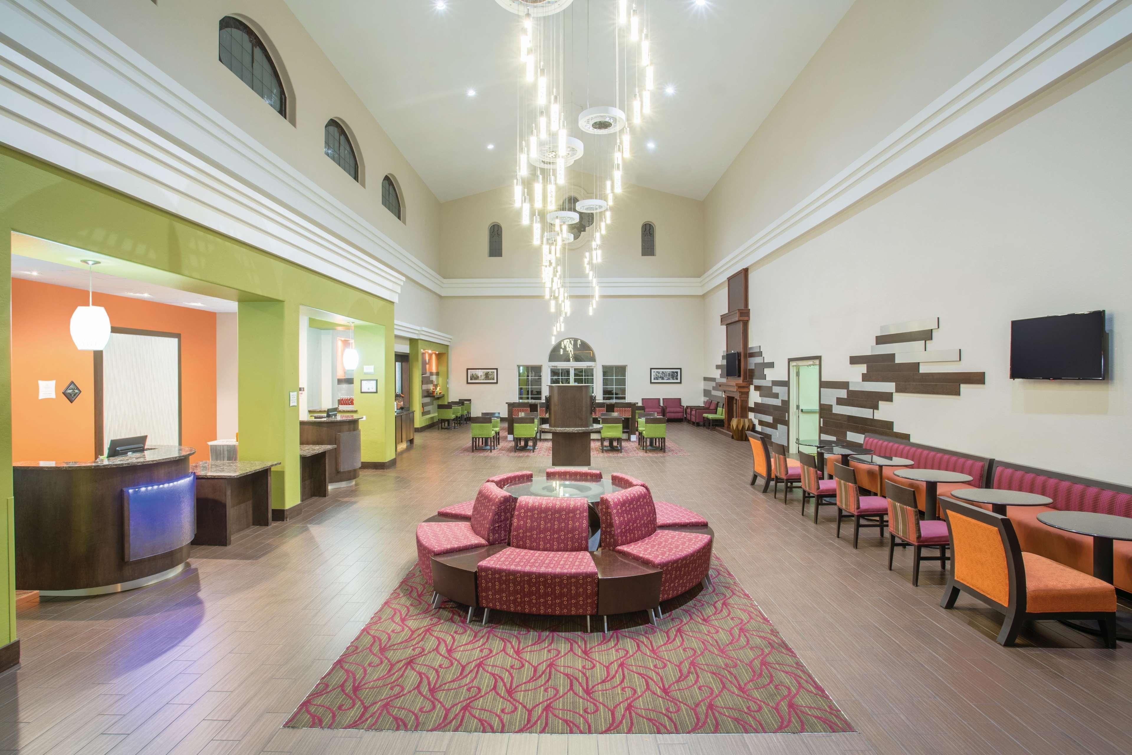 La Quinta By Wyndham Conference Center 2*